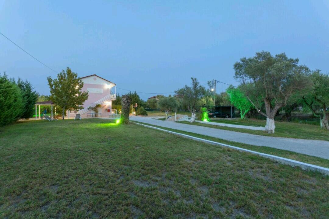 Eleni Studios & Apartments Алікес Екстер'єр фото
