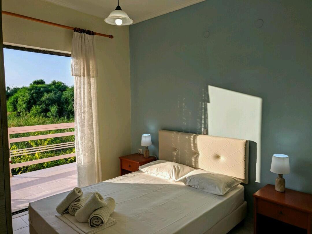 Eleni Studios & Apartments Алікес Екстер'єр фото